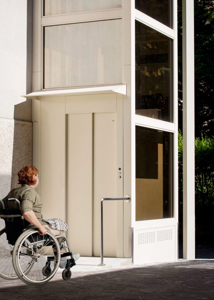 Plateforme élévatrice pour fauteuil roulant - BAS series