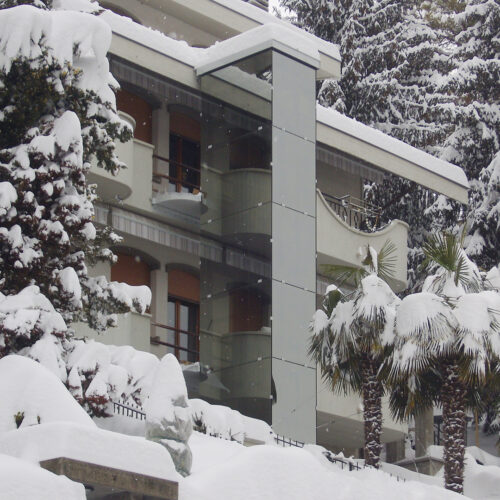 Outdoor-home-lifts-Suite-NOVA-Elevators-Gallery-3